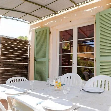 4 Pieces Pour 6 Personnes Avec Terrasse, Jardin, Garage Et Wifi A - Fr-1-409-136 Villa